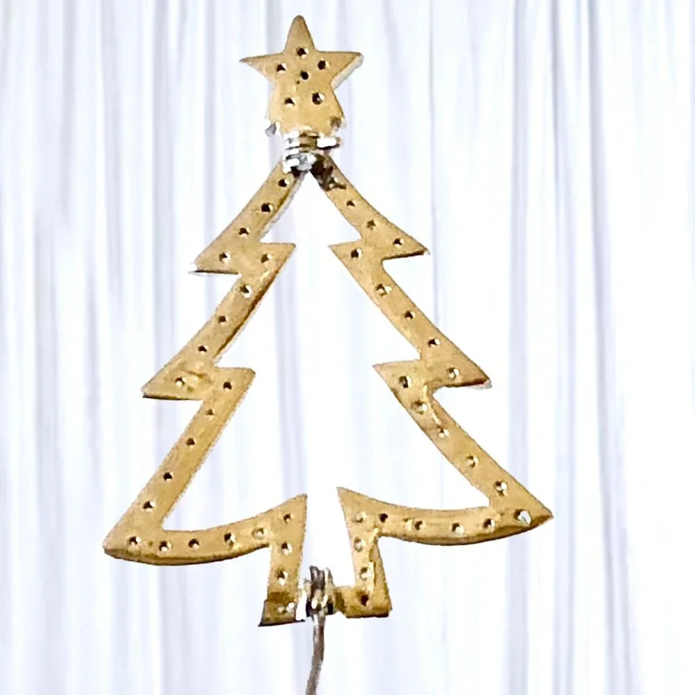 Christmas Tree Vintage Rhinestone Brooch Pin Silvertone + Clear Cut Out